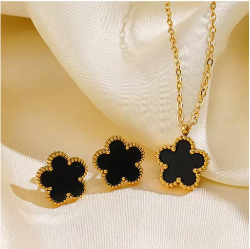 Lucky Five-petal Flower Clover Earrings Necklace Ring Bracelet Five-piece set for Woman Fashionable Accessories Party Jewelry