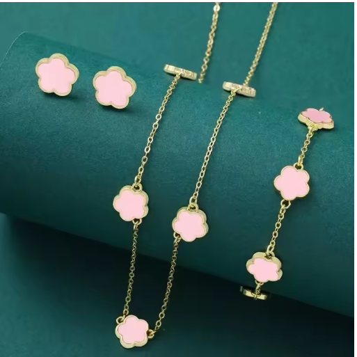 Lucky Five-petal Flower Clover Earrings Necklace Ring Bracelet Five-piece set for Woman Fashionable Accessories Party Jewelry